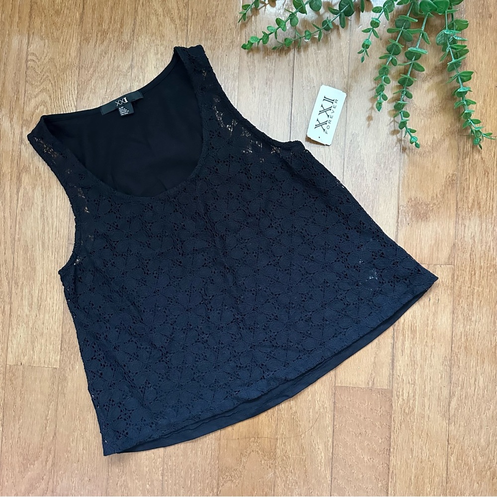 NWT Forever 21 Black Crochet Lace Sleeveless Top